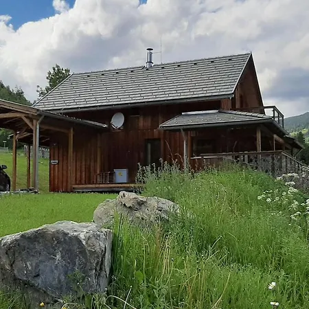 Alpengloeckchen Comfortable Chalet Stadl an der Mur